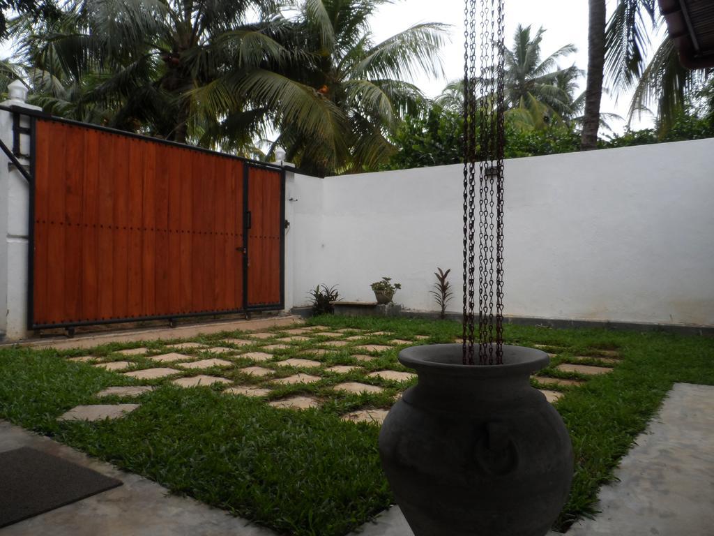 Summer Dew Villa Talpe Chambre photo