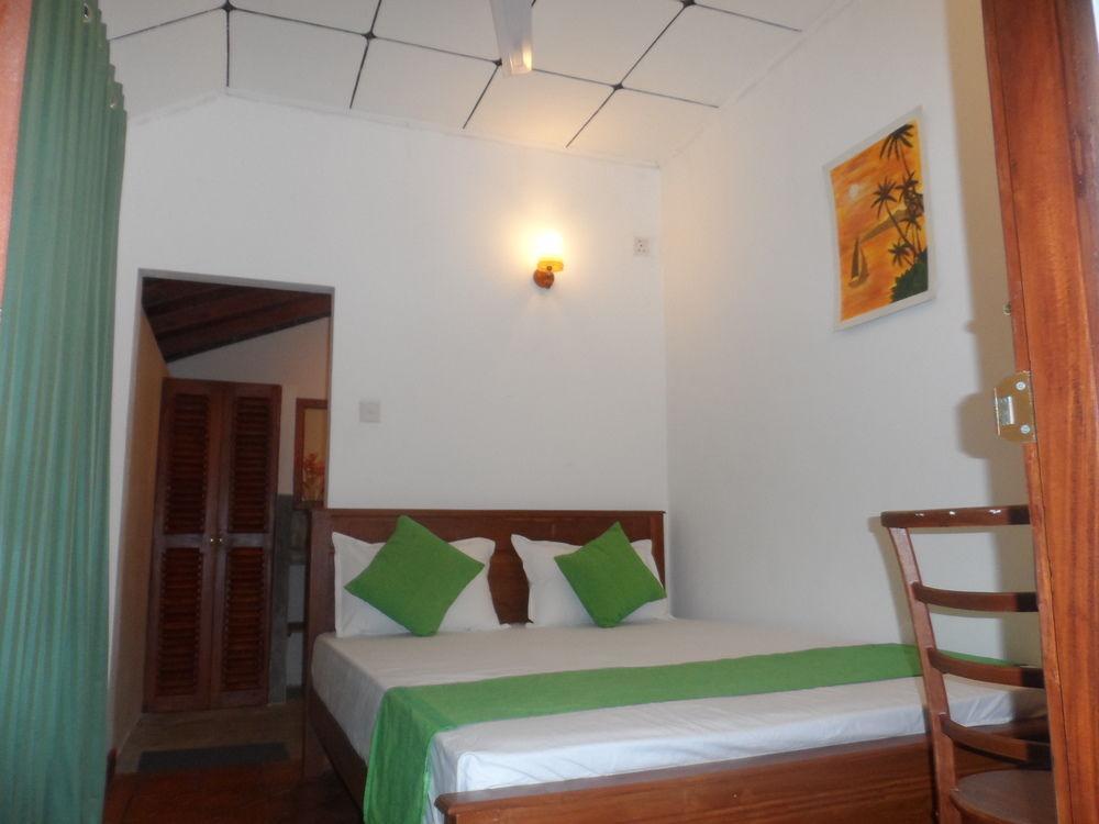 Summer Dew Villa Talpe Extérieur photo