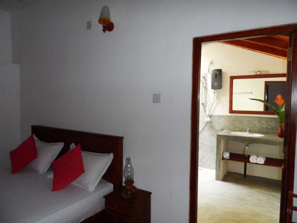 Summer Dew Villa Talpe Extérieur photo
