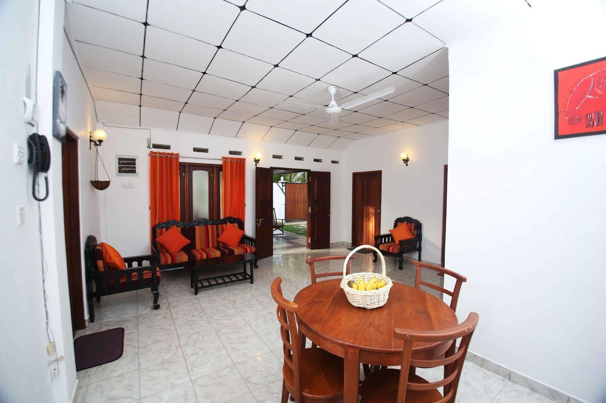 Summer Dew Villa Talpe Extérieur photo